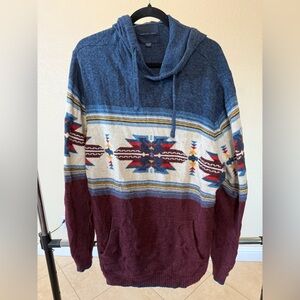 American Eagle Outfitters Blue and Maroon Patterned Sweater